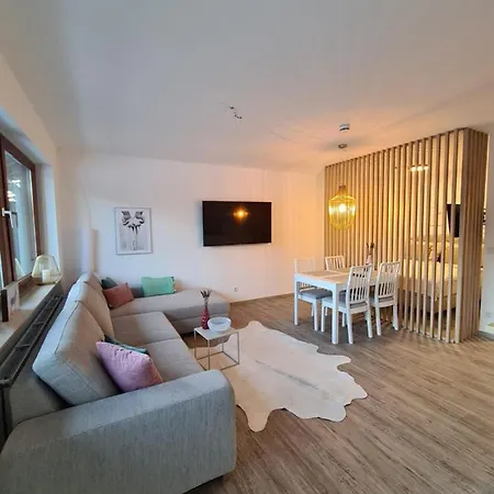 Apartment Ferienwohnung Auszeit Zentrum *